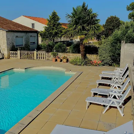 Les Des Lauriers Roses Privee Ile D Aix לינה וארוחת בוקר *