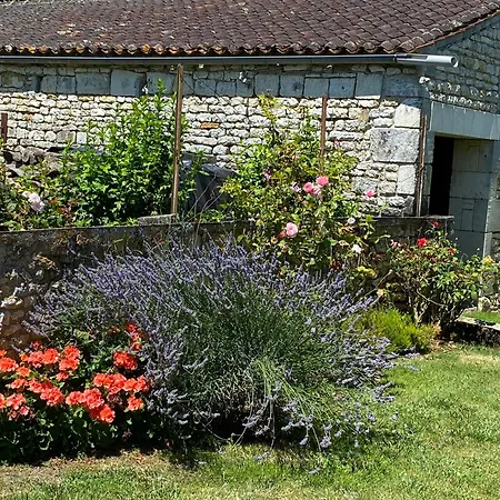 Les Des Lauriers Roses Privee Ile D Aix לינה וארוחת בוקר 4*